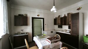 Veľkoryso riešený 4-bytový rodinný dom s letnou kuchyňou a hospodársko — foto 9