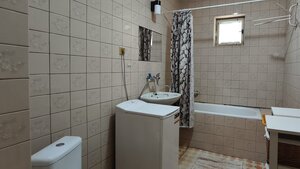 MIMORIADNE ZNÍŽENÁ CENA! Priestranný 6-izbový RD, Nenince, V. Krtíš. — foto 10