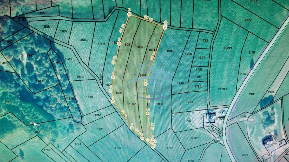 Pozemok na predaj v obci Detvianska Huta. — foto 3