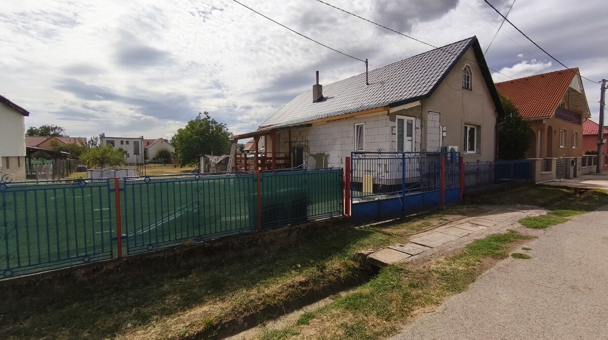 Znížená cena! 3-izbový RD v Bušinciach, okr. Veľký Krtíš. — foto 10