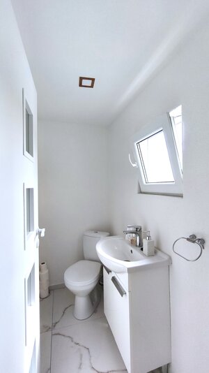 Znížená cena! 3-izbový RD v Bušinciach, okr. Veľký Krtíš. — foto 9