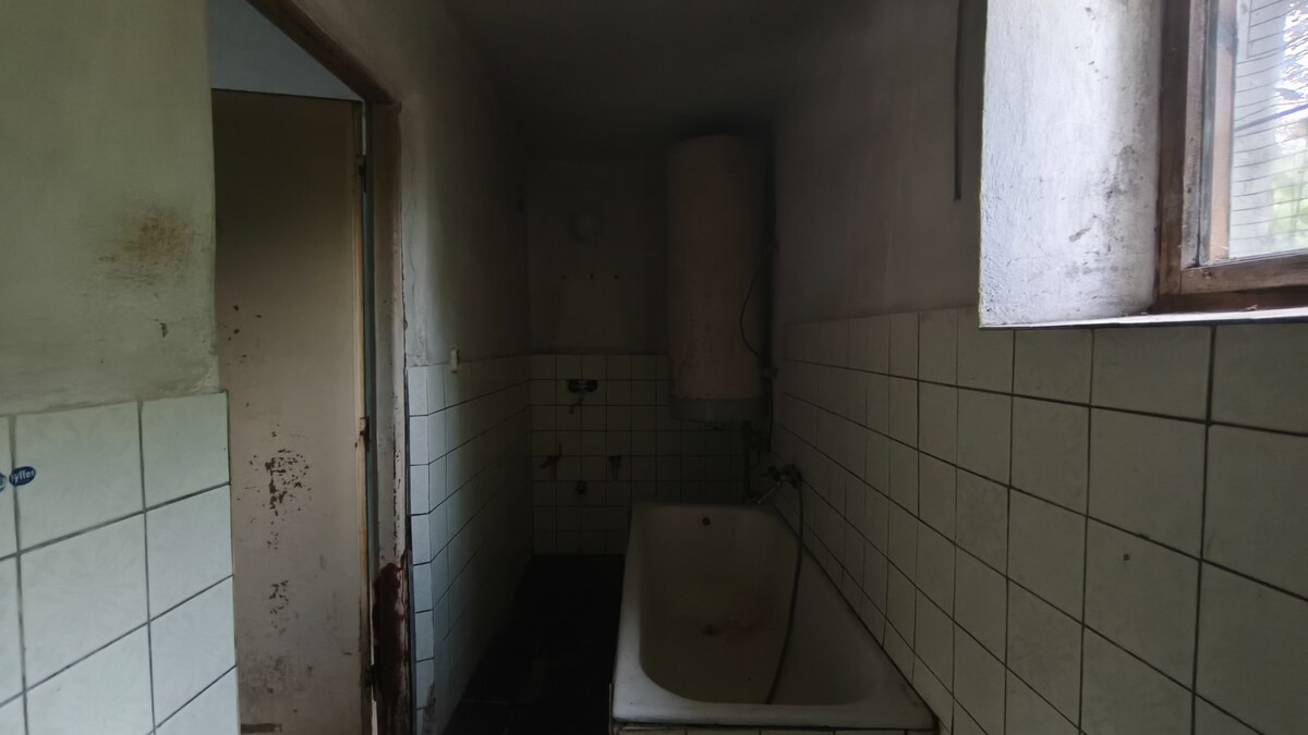 Kamenný vidiecky dom v obci Čelovce okres Veľký Krtíš. — foto 14