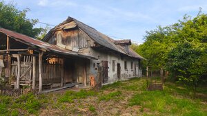 Kamenný vidiecky dom v obci Čelovce okres Veľký Krtíš. — foto 7