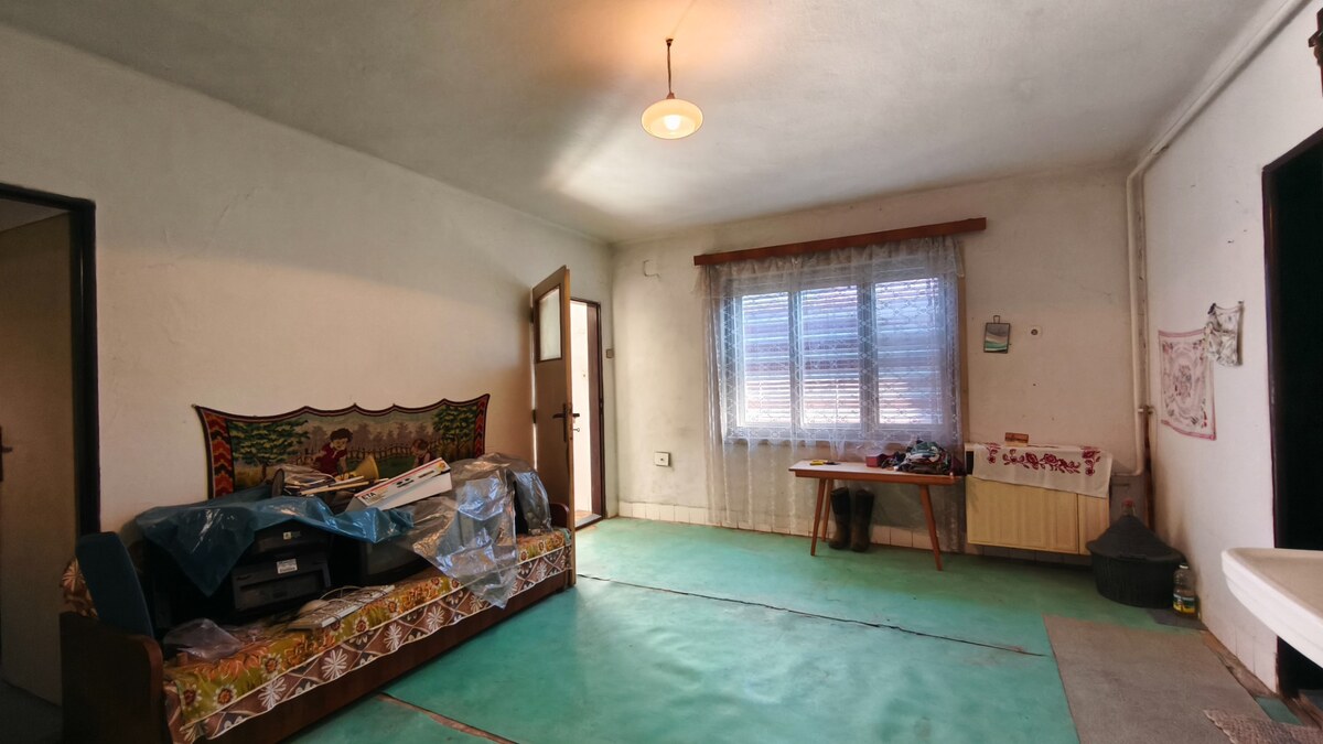 Znížená cena!!! Rodinný dom v obci Čebovce v okrese V. Krtíš. — foto 13