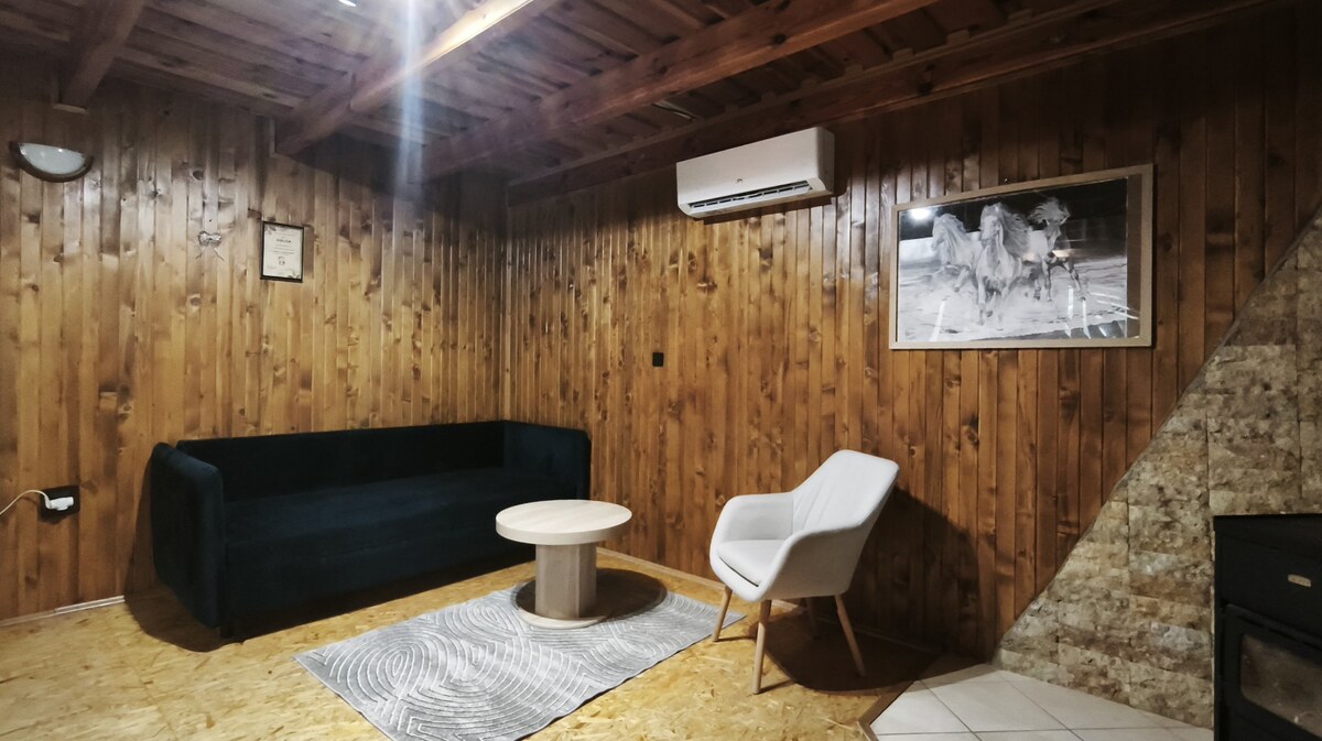 Znížená cena! Celoročne obývateľná chata pri Sklabinskom rybníku v okr — foto 12