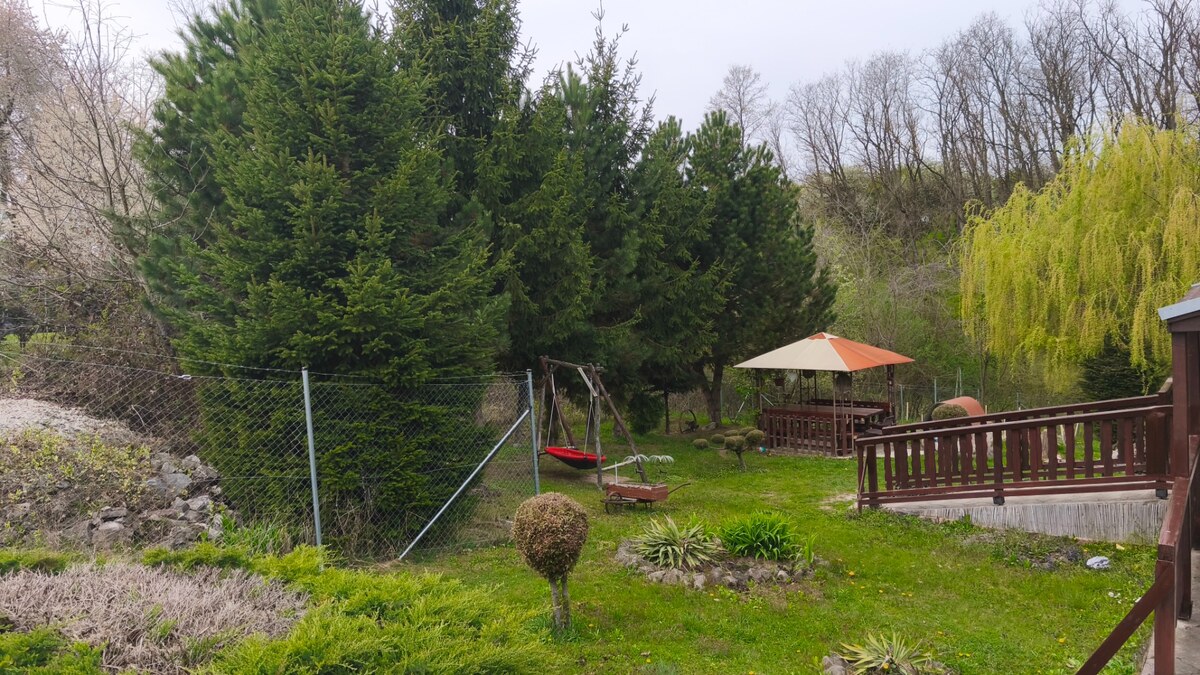 Znížená cena! Celoročne obývateľná chata pri Sklabinskom rybníku v okr — foto 7
