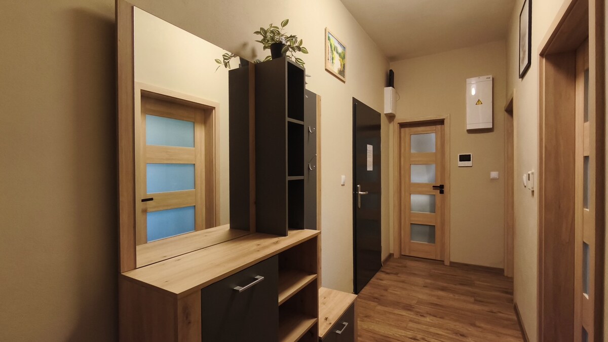Na prenájom 2-izbový byt s balkónom, Kaskády, Veľký Krtíš. — foto 18