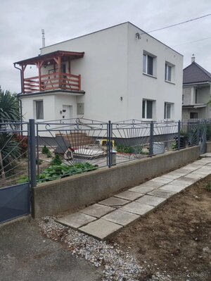 Váš nový rodinný prístav v obci Iža: Priestor, kľud a čerstvá úroda.. — foto 1