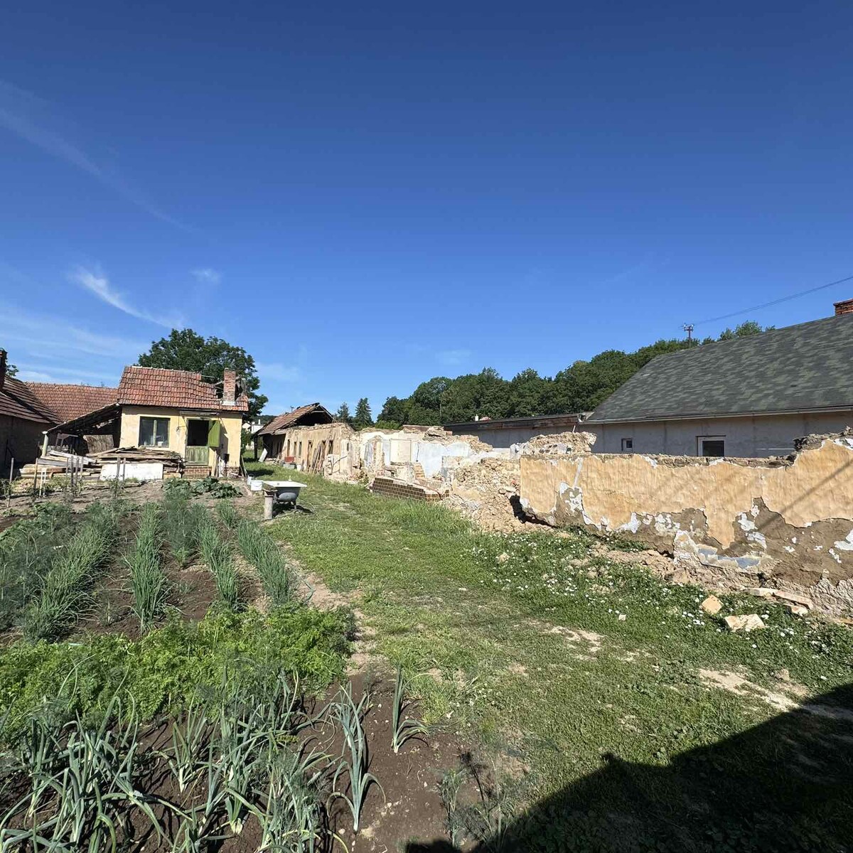 Stavebný pozemok 1719 m² s infraštruktúrou – Horné Semerovce (Dudince) — foto 2