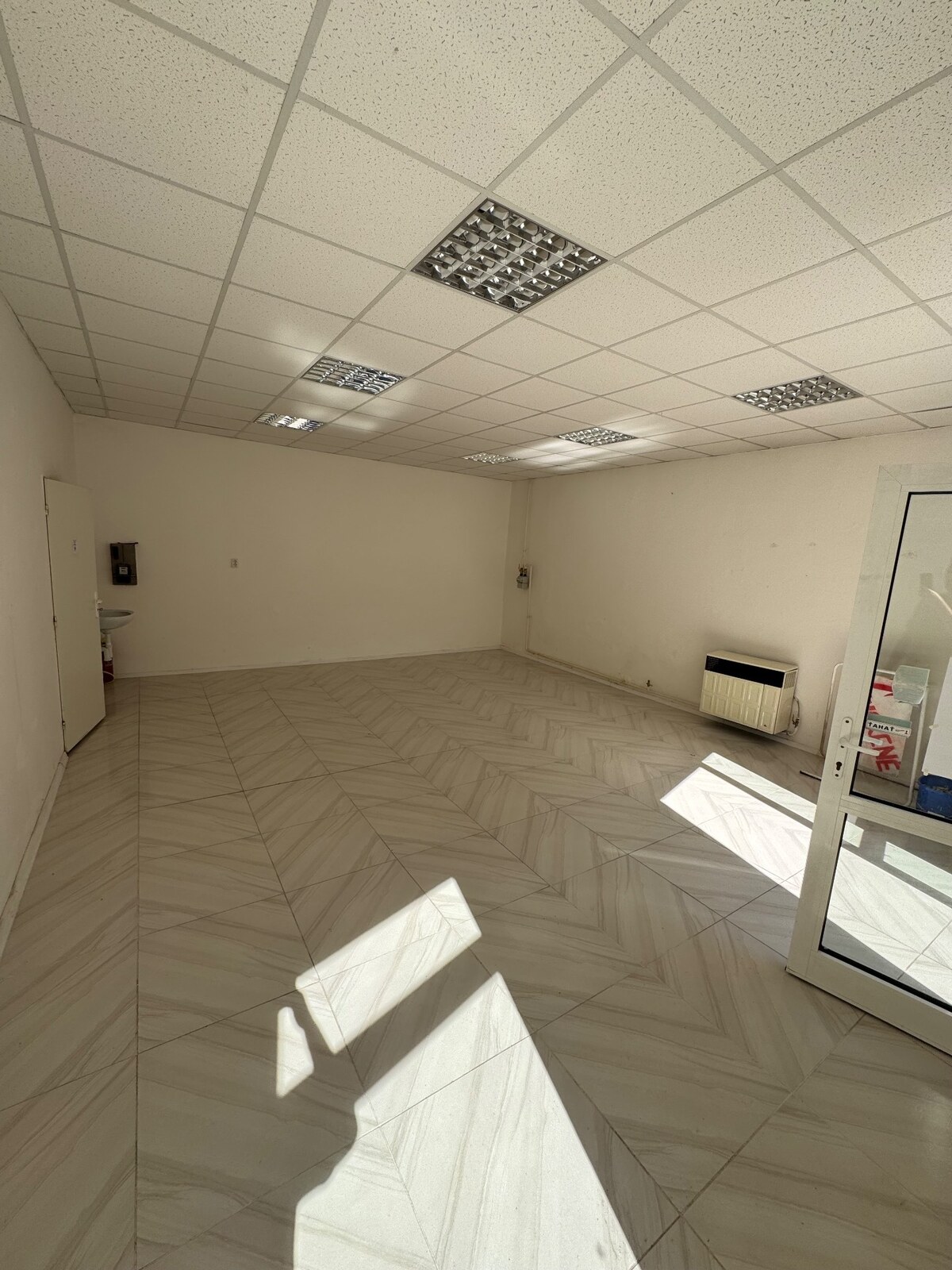 Obchodné priestory na predaj centrum mesta Šahy — foto 14