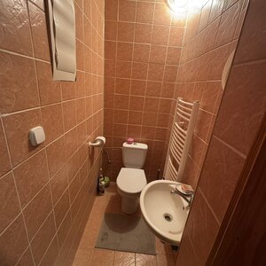 Moderný 4-izbový rodinný dom s garážou a terasou | Plaštovce — foto 7