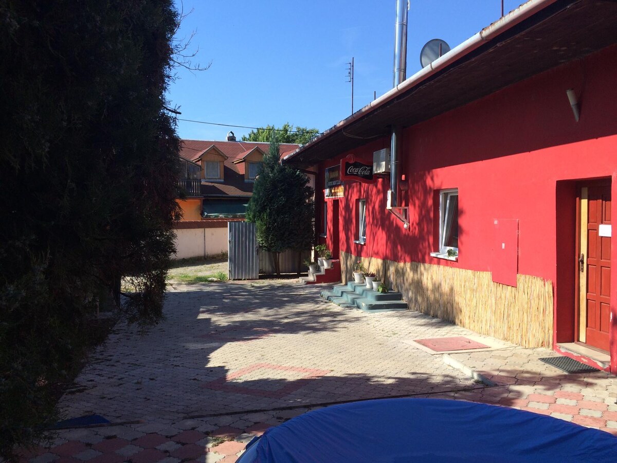 Budova na predaj centre mesta Šahy