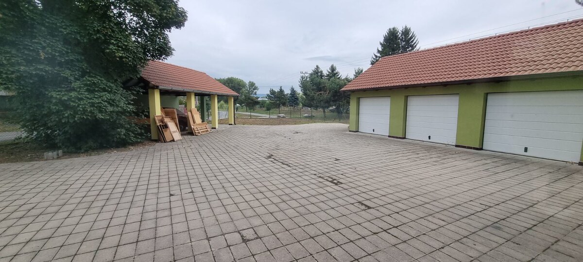 Nova cena Ponúkame vám na predaj alebo prenájom Polyfunkčnú budovu — foto 9