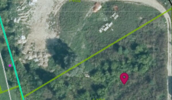 Ponúkame na predaj stavebný pozemok o rozlohe 24 020m2,-2,4HA