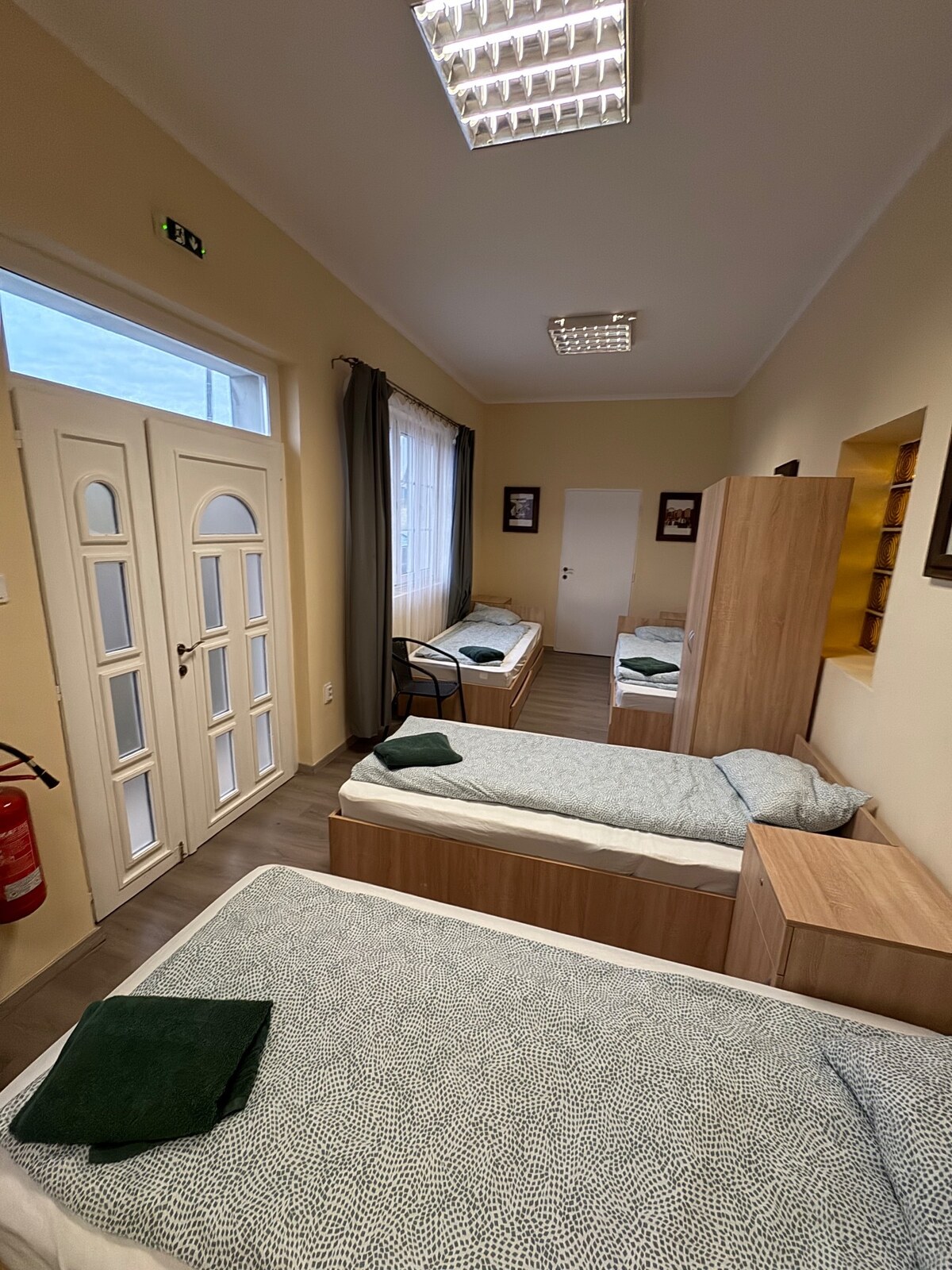 Nehnuteľnosť v tichom, udržiavanom prostredí s podnikatelskym zamerom — foto 16