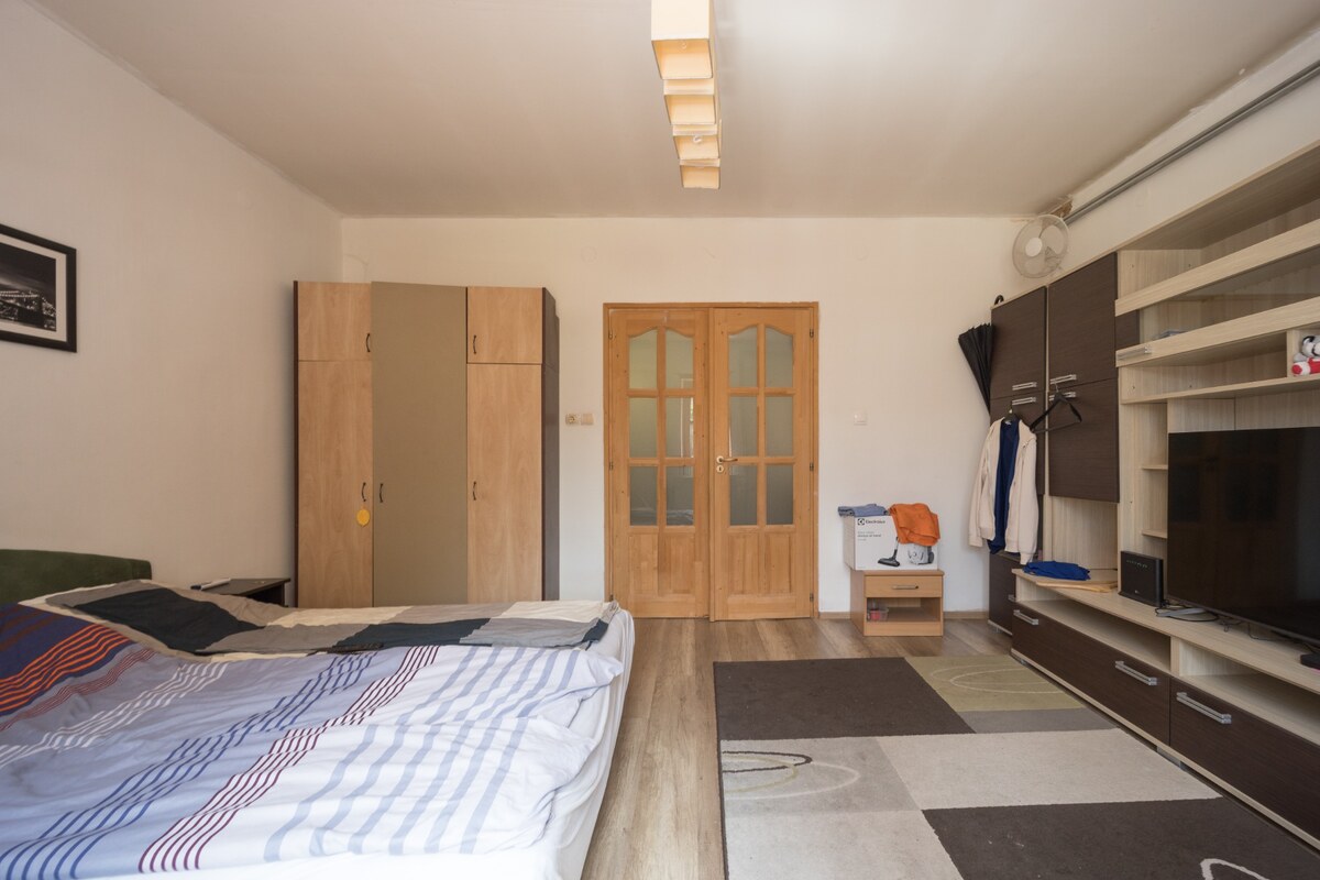 Investičná príležitosť: 2 rodinné domy s obrovským pozemkom (2734 m²) — foto 11