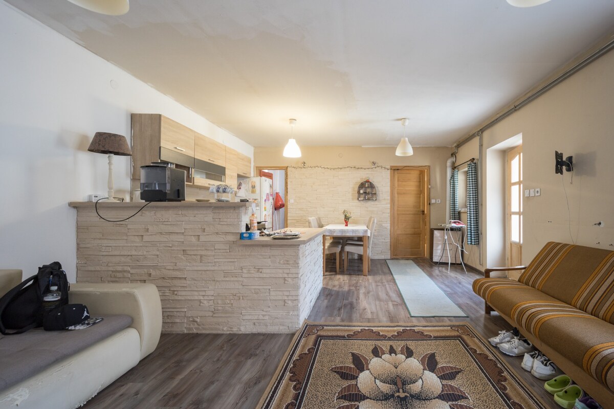 Investičná príležitosť: 2 rodinné domy s obrovským pozemkom (2734 m²) — foto 14