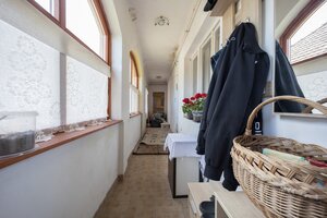 Investičná príležitosť: 2 rodinné domy s obrovským pozemkom (2734 m²) — foto 9