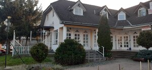 3 podlažiach s nákladným výťahom, centrum Rétság — foto 1