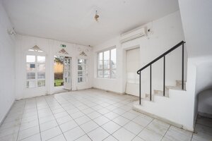 3 podlažiach s nákladným výťahom, centrum Rétság — foto 8