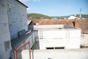 Priestranný dvojpodlažný rodinný dom s veľkou terasou Plášťovce — foto 7