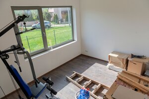 Priestranný dvojpodlažný rodinný dom s veľkou terasou Plášťovce — foto 8