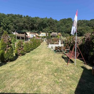 Uniknite z mesta do ticha s  bazénom garážou, mobilným domom. — foto 9
