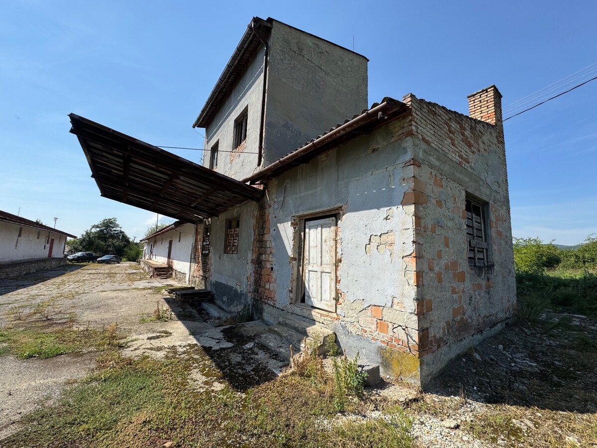 Skladové priestory na predaj Vinica okr VK — foto 14