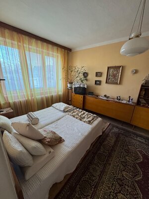 Na predaj 3 izbový byt na prízemí v centre mesta Šahy. — foto 11