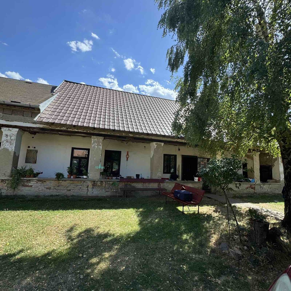 Na predaj starší sedliacky R. dom  s obrovským pozemkom  2924m2 — foto 17