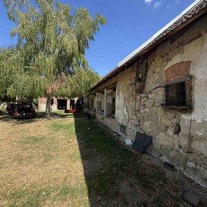 Na predaj starší sedliacky R. dom  s obrovským pozemkom  2924m2 — foto 1