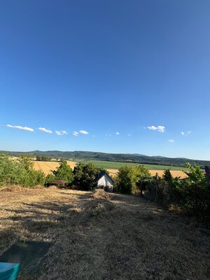 Predám vinicu s chatkou v Šahách – ideálne miesto pre oddych! — foto 2