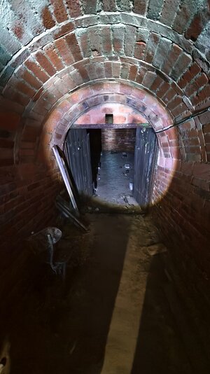3-podlažný vínny domček s vinicou v obci Vinica, okr. V. Krtíš. — foto 9