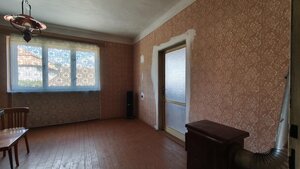 Vidiecky dom v obci Olováry v okrese Veľký Krtíš. — foto 12
