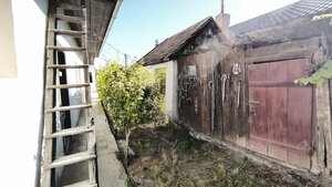 Pôvodný vidiecky dom v obci Čebovce okr. Veľký Krtíš. — foto 5