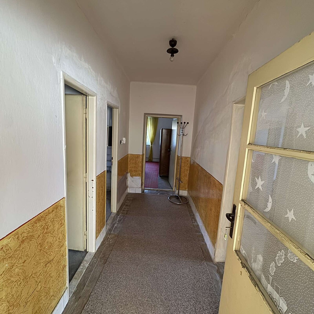 HĽADÁTE POKOJ, VEĽKÚ ZÁHRADU A PRAVÚ DEDINSKÚ POHODU? — foto 10
