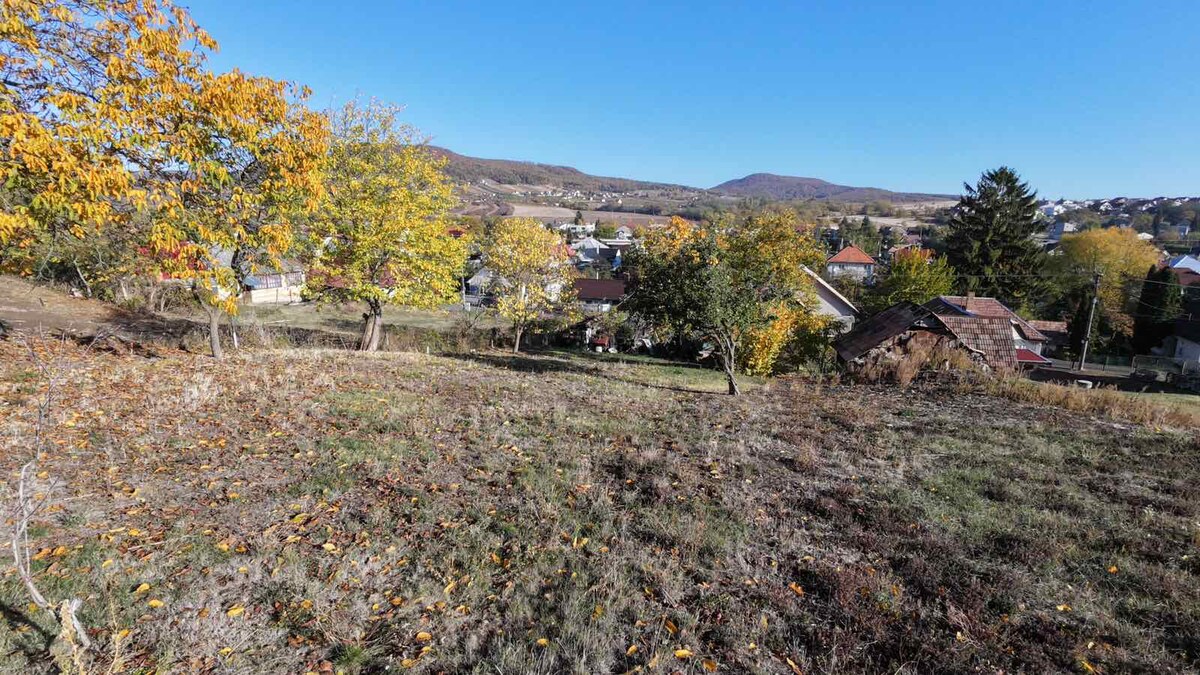 HĽADÁTE POKOJ, VEĽKÚ ZÁHRADU A PRAVÚ DEDINSKÚ POHODU? — foto 15