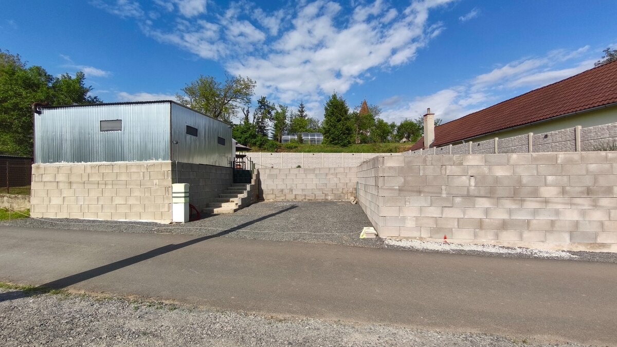 Stavebný pozemok so záhradou (1219 m²) v obci Selešťany, okr. V. Krtíš — foto 9