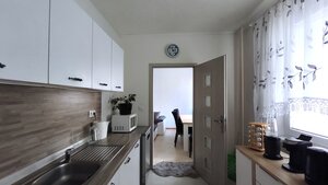 VÝRAZNE ZNÍŽENÁ CENA! 3-izb. byt s balkónom, B. Němcovej 51, V. Krtíš — foto 1