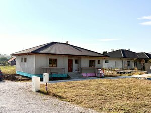 Na predaj 4- izbový  rodinný dom v Golianove — foto 1