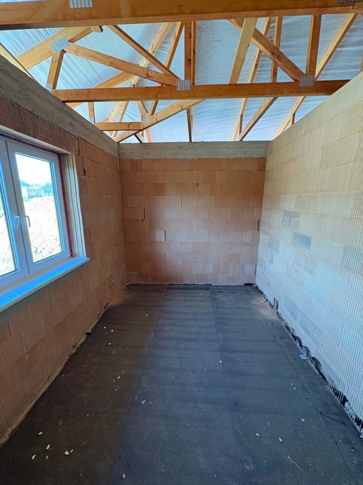 Na predaj novostavba 5-izbového bungalovu neďaleko Nitry — foto 15