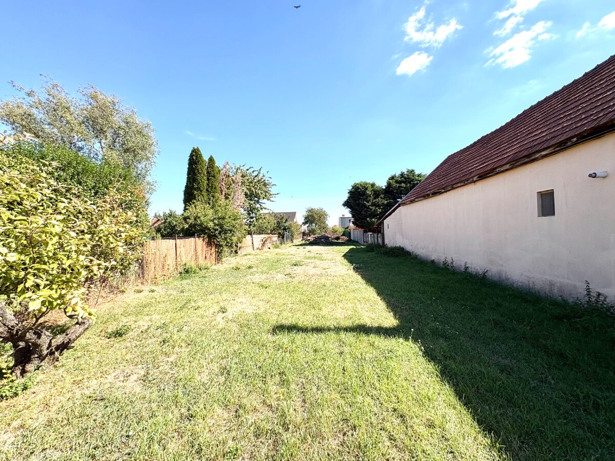 Na predaj stavebný pozemok v obci Úľany nad Žitavou — foto 3