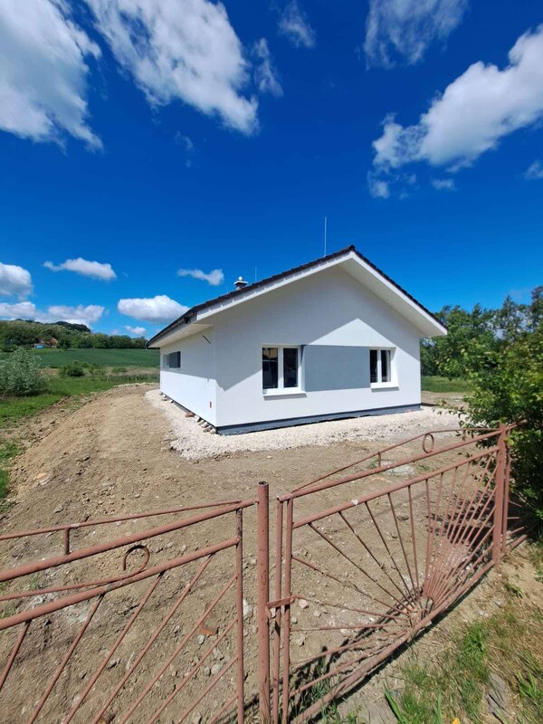 Na predaj krásna novostavba v obci Čechy