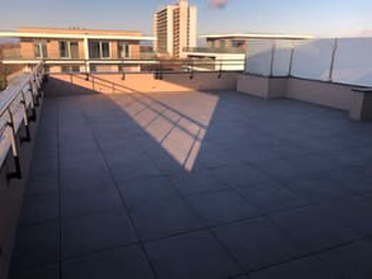 Na predaj krásny a štýlový 3-izbový penthouse v Nových Zámkoch — foto 12
