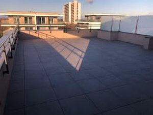 Na predaj krásny a štýlový 3-izbový penthouse v Nových Zámkoch — foto 12