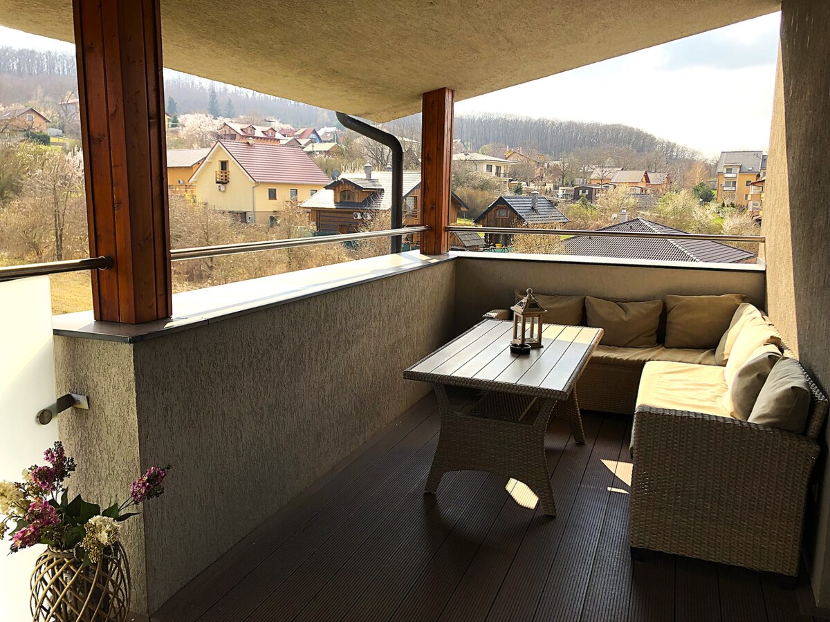 Na predaj štyri apartmány na jednom poschodí Podhájská — foto 11