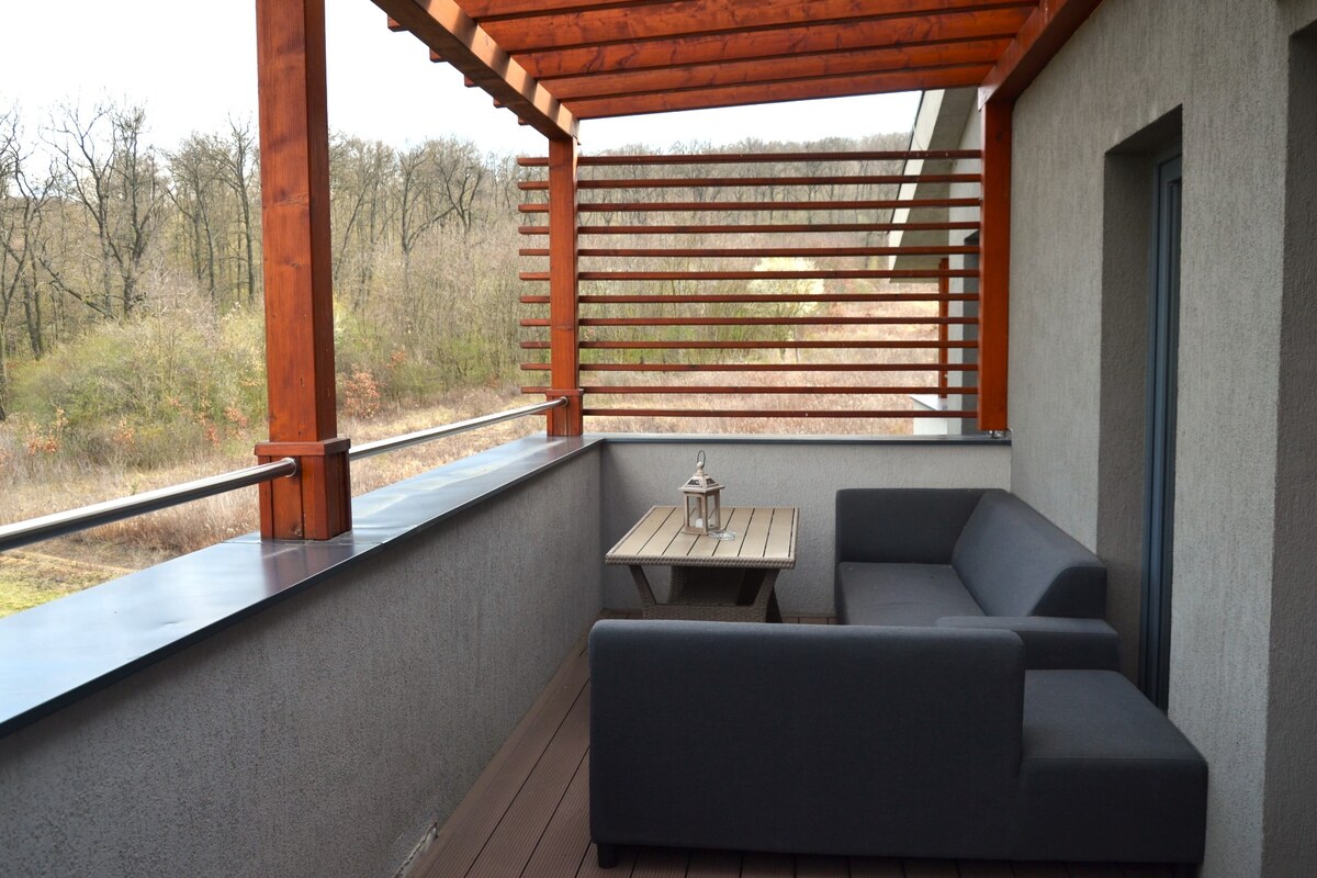 Na predaj štyri apartmány na jednom poschodí Podhájská — foto 19