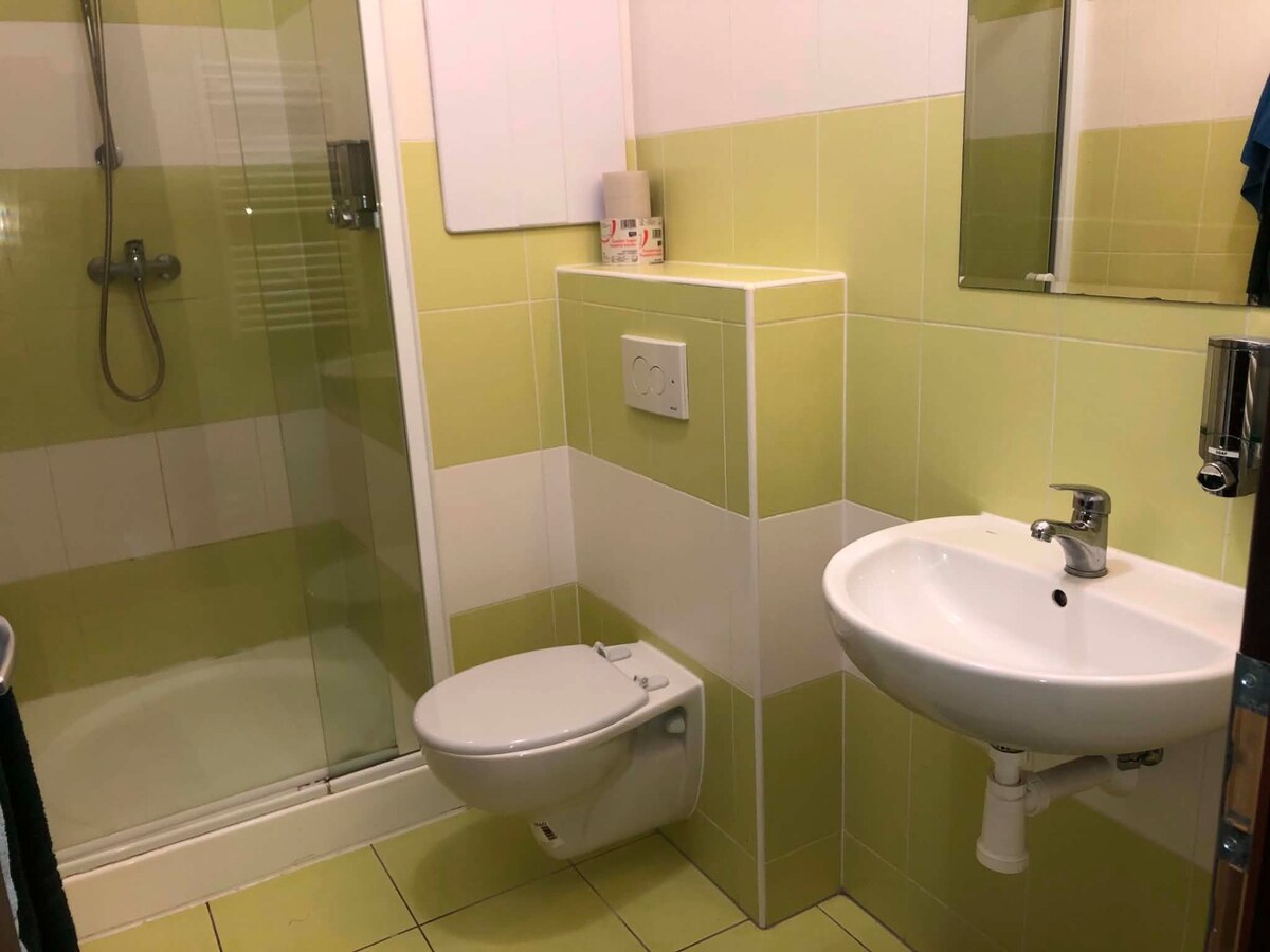 Na predaj veľký apartmán v Podhájskej — foto 10