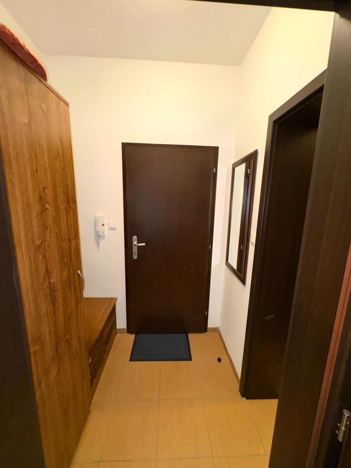 Na predaj zariadený apartmán v Podhájskej — foto 7