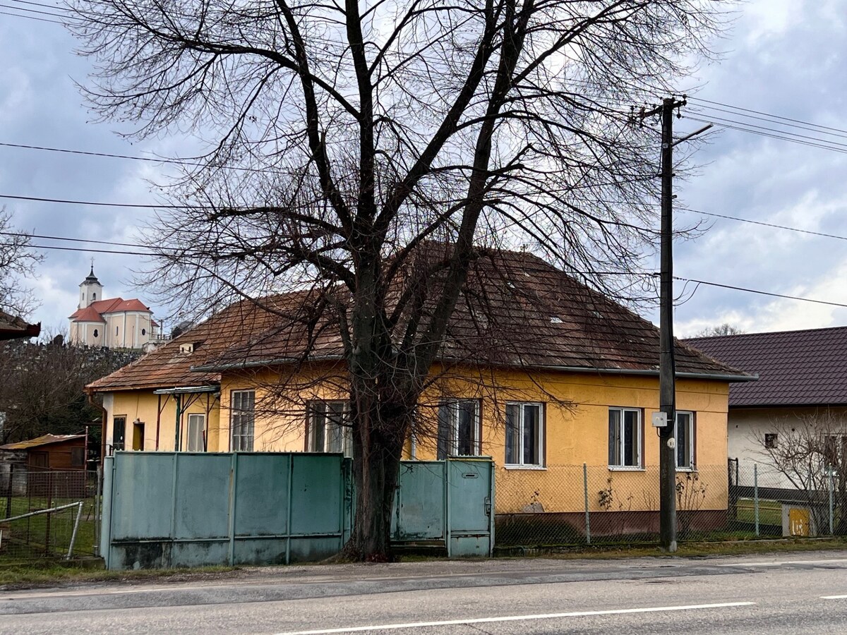 Rodinný dom v Komjaticiach — foto 2